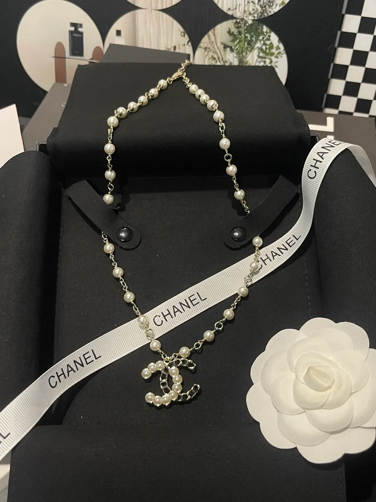 Chanel Pearl Beaded CC Pendant Necklace 4
