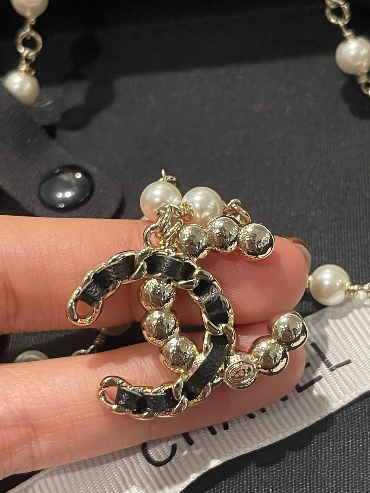 Chanel Pearl Beaded CC Pendant Necklace 6