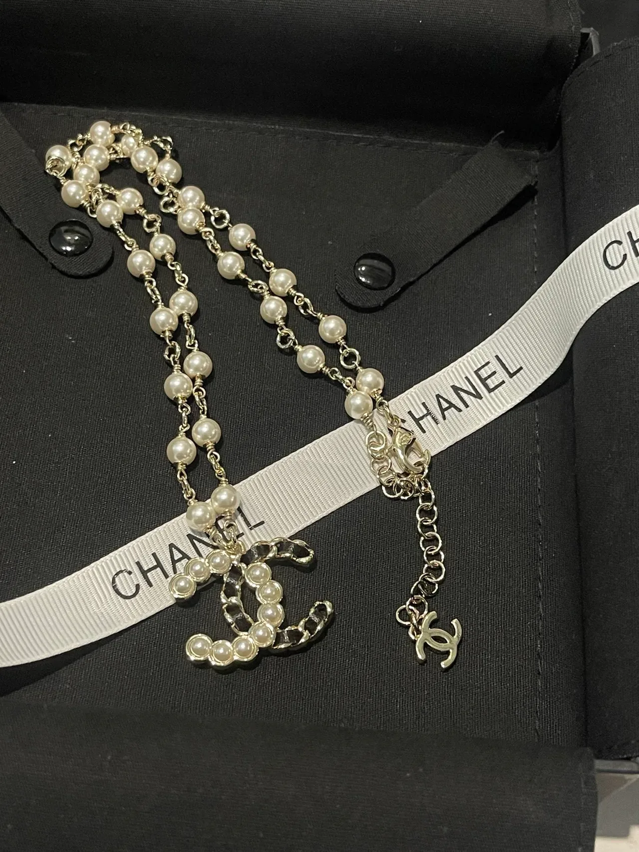 Chanel Pearl Beaded CC Pendant Necklace 7