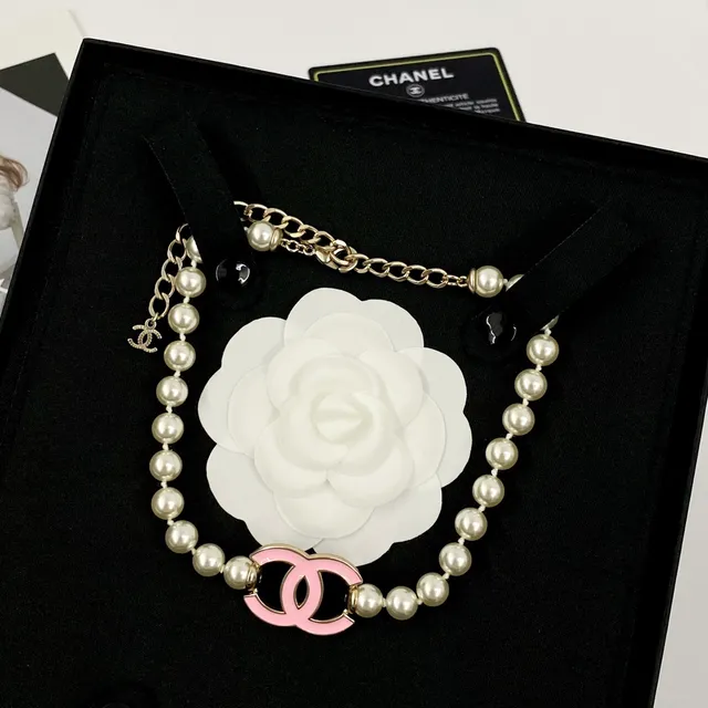 Chanel Collier perles chaîne blanc rose émaillé CC Logo Collier 6