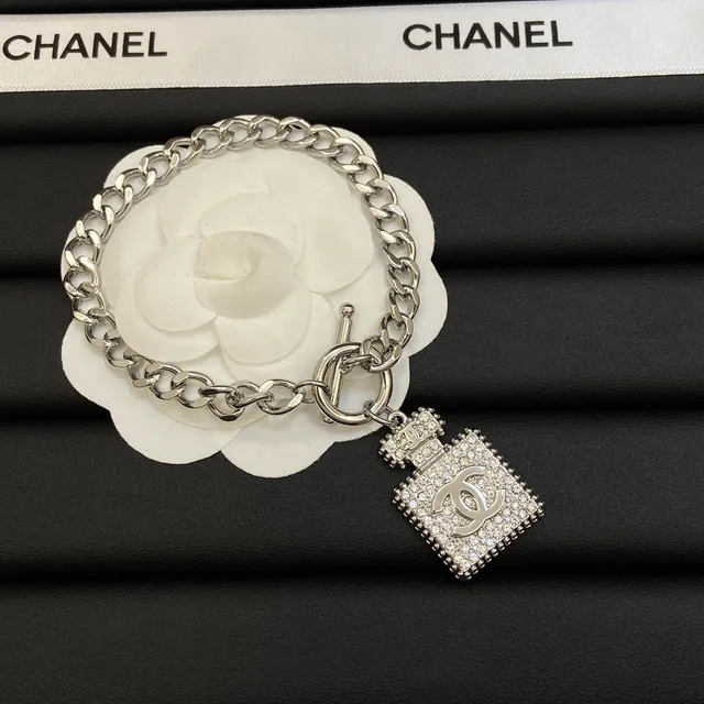 Chanel Silver White Chain-Link Crystal-Embellished Necklace 4