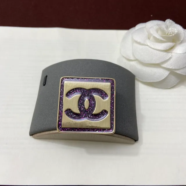 Chanel Broche Carré Brillant CC Broche Violet Doré Émaillé 2