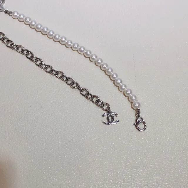 Chanel Star & CC Pearl Choker Necklace 3