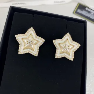 Chanel Star सफेद सोना पावे-क्रिस्टल किनारे वाला कान के नथुने