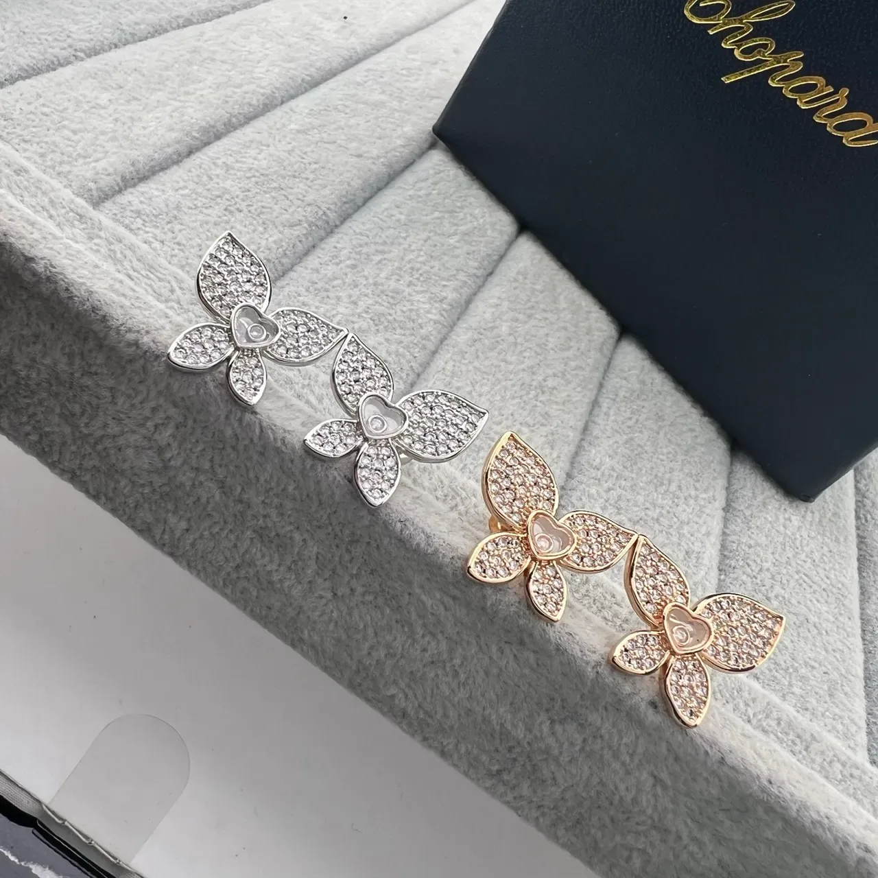 Chopard Happy Hearts Silver Gold Flower-Shaped Pavé-Set Earrings 6