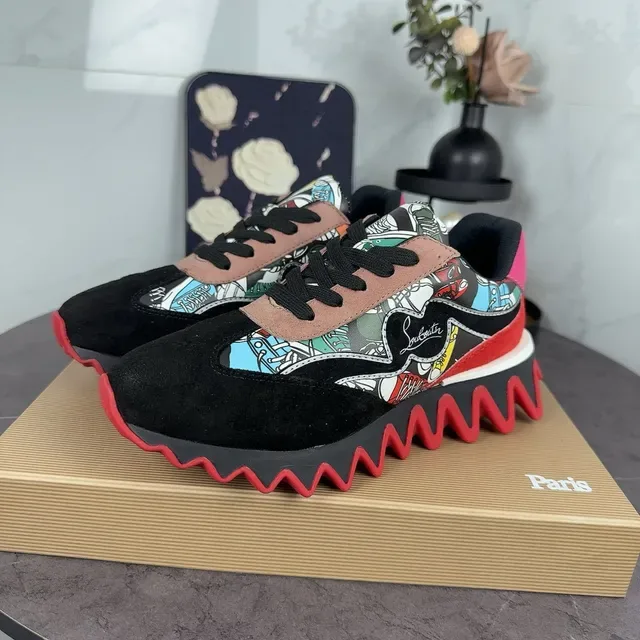 Christian Louboutin Sneakers Lifestyle Noir Rouge Imprimé Graphique Partie Supérieure Semelle Zigzag 3