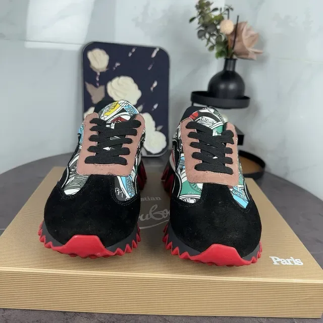 Christian Louboutin Sneakers Lifestyle Noir Rouge Imprimé Graphique Partie Supérieure Semelle Zigzag 4