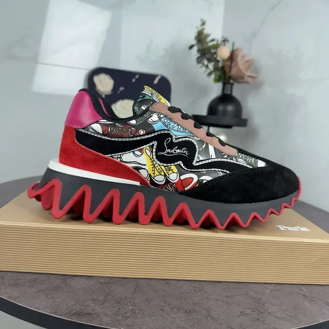 Christian Louboutin Sneakers Lifestyle Noir Rouge Imprimé Graphique Partie Supérieure Semelle Zigzag 6