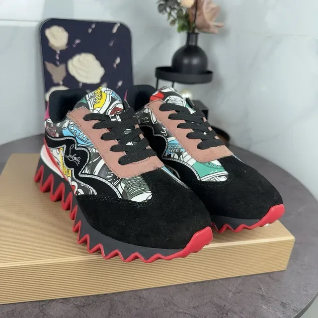 Christian Louboutin Sneakers Lifestyle Noir Rouge Imprimé Graphique Partie Supérieure Semelle Zigzag 8