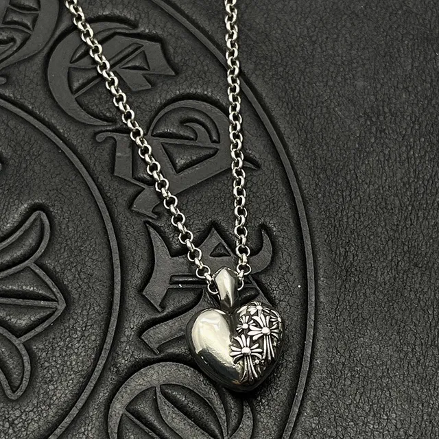 Chrome Hearts Croix Fleur Cœur Pendentif Collier 3