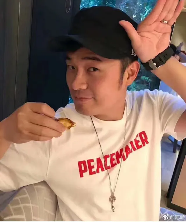 Chrome Hearts Cruz & Coração Pendente Colar de Prata 3