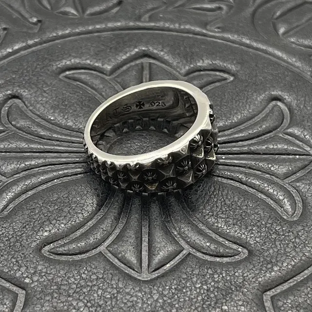 Chrome Hearts Flower Stud Silver Black Geometric Band Reverse-Engraved Interior Ring 4