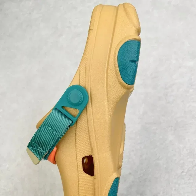 Crocs Echo Beige Blue Molded Foam Adjustable Strap Clog 4