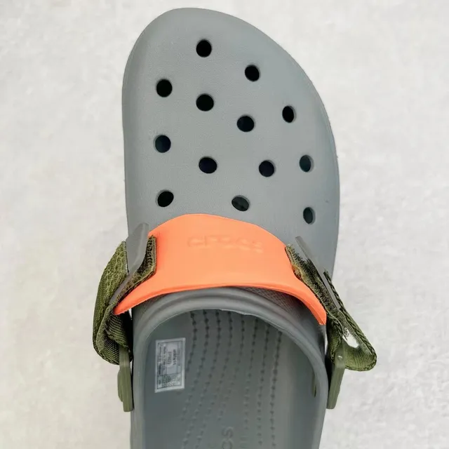 Crocs Echo Clog رمادي أخضر الجيش زيتي حزام Clog 7