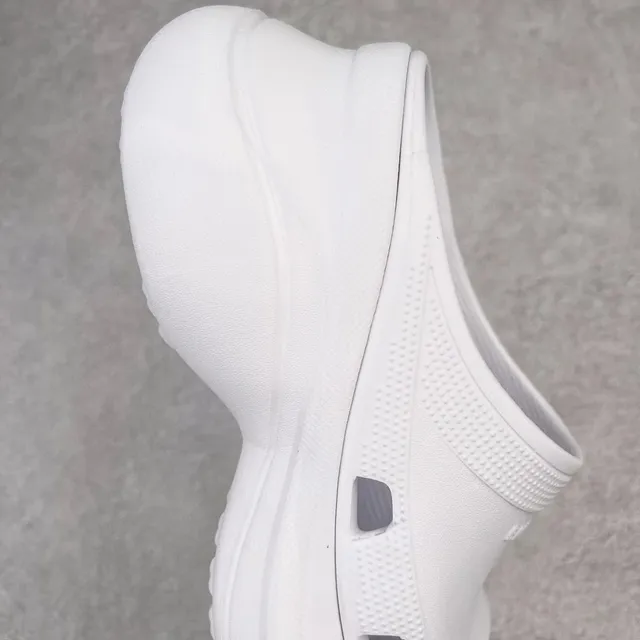 Crocs Echo Clog सादा प्लेटफॉर्म क्लॉग 5