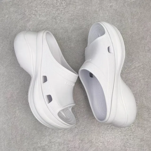 Crocs Echo Clog सादा प्लेटफॉर्म क्लॉग 8