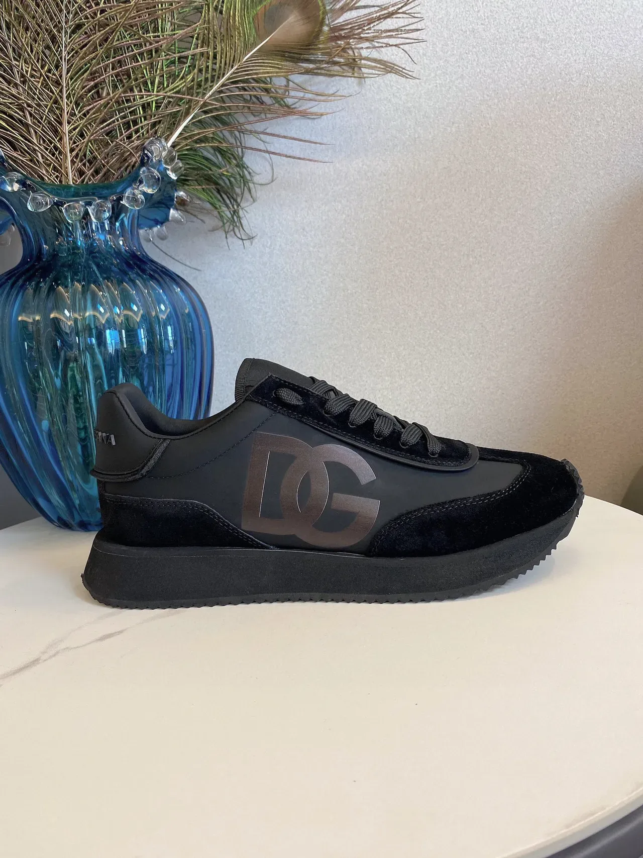 DC Shoes Black Brown Suede And Synthetic Upper Metallic Logo Overlay Lifestyle Sneakers 5