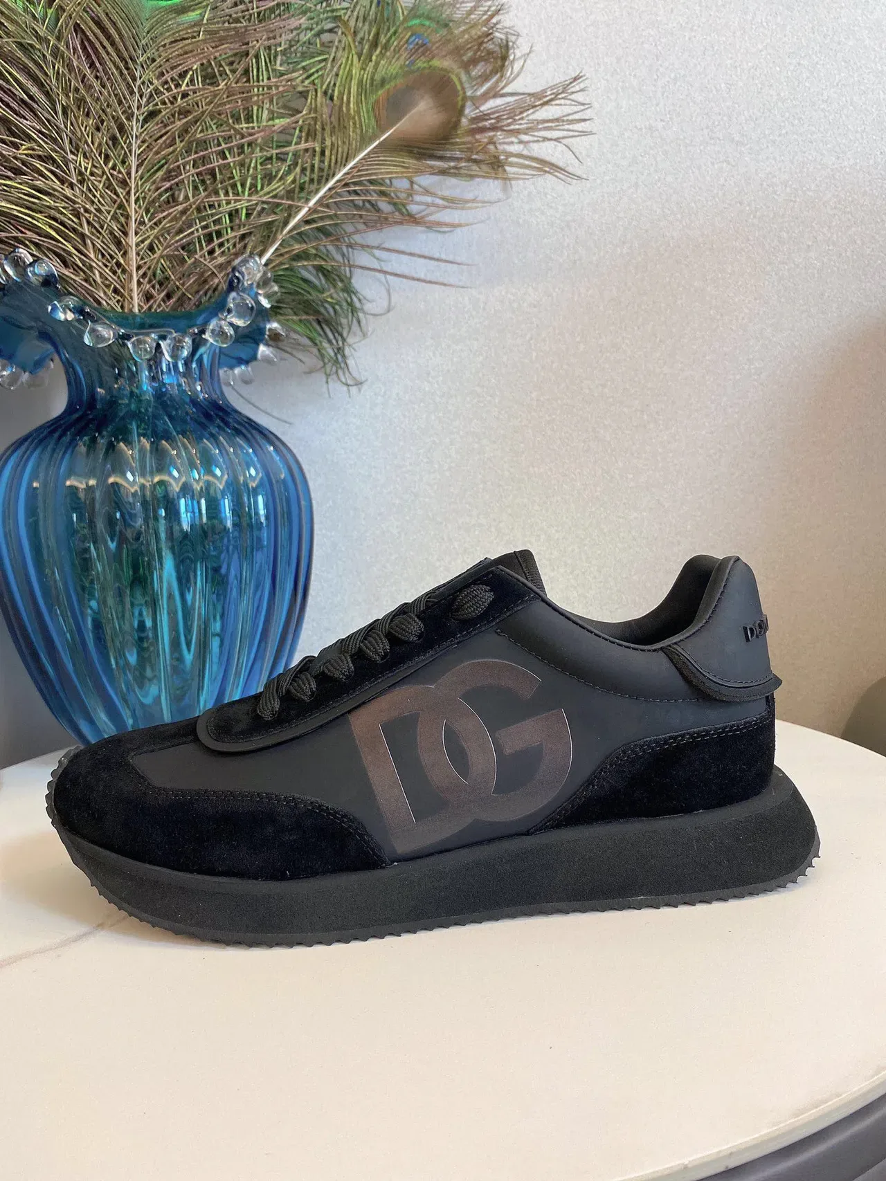 DC Shoes Black Brown Suede And Synthetic Upper Metallic Logo Overlay Lifestyle Sneakers 6