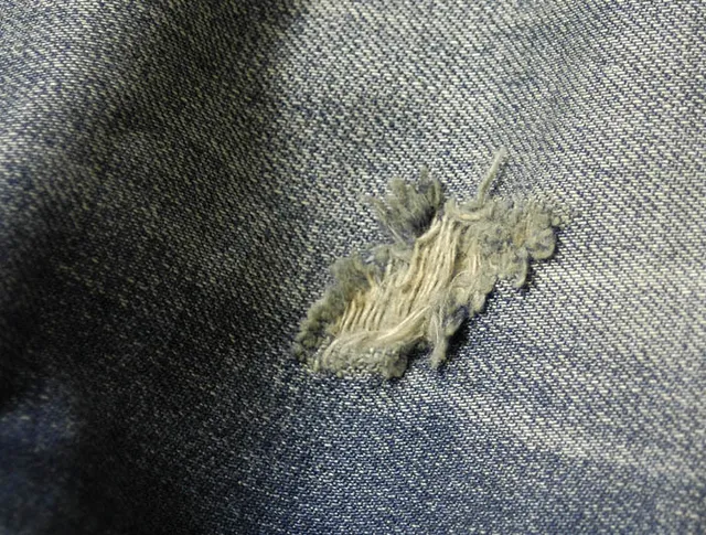 Diesel Darron Jeans Dégradés avec Éclaboussures de Peinture Slim-Fit 8