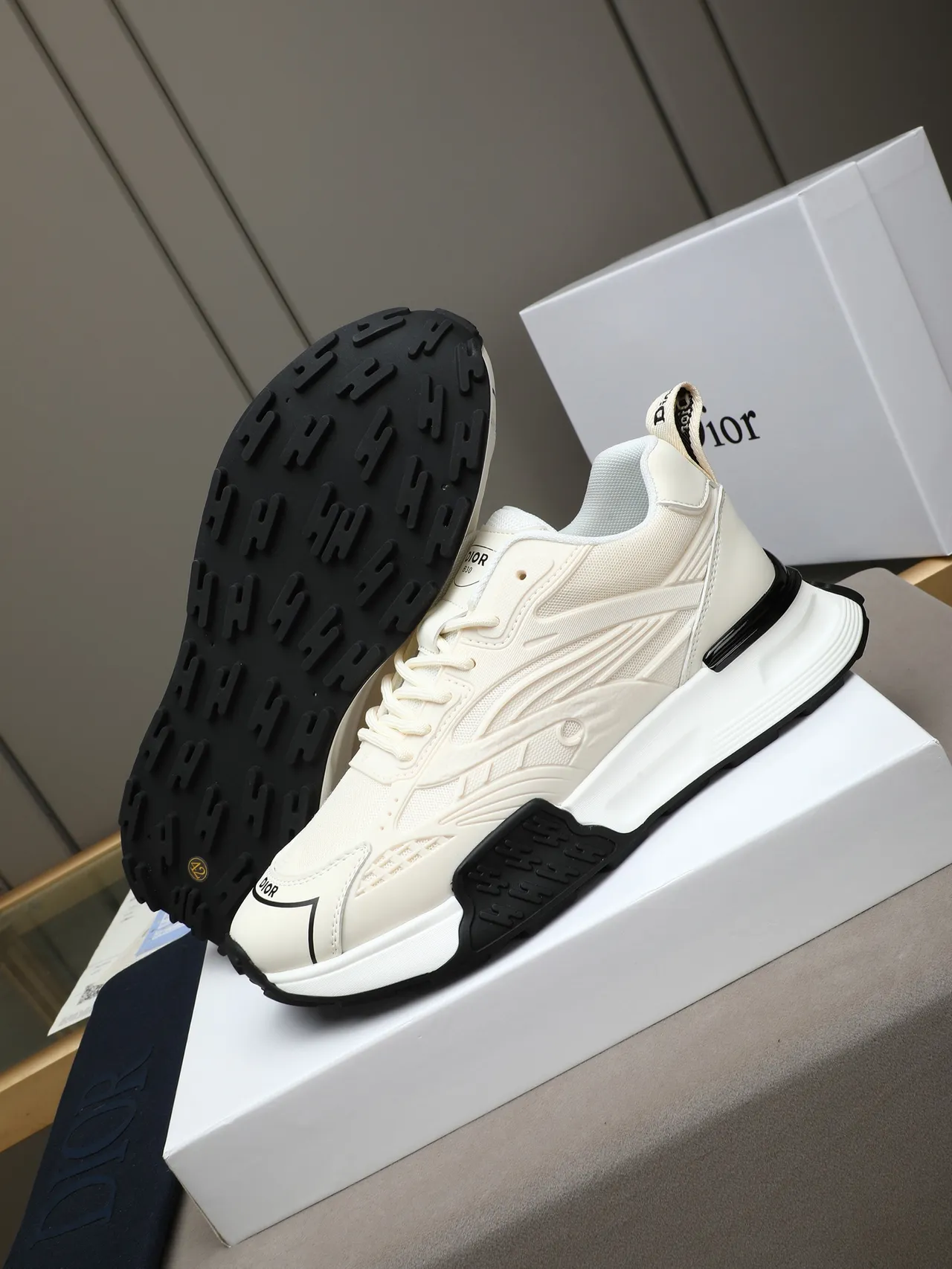 Dior B-Series Off-White Chunky Sneakers 5