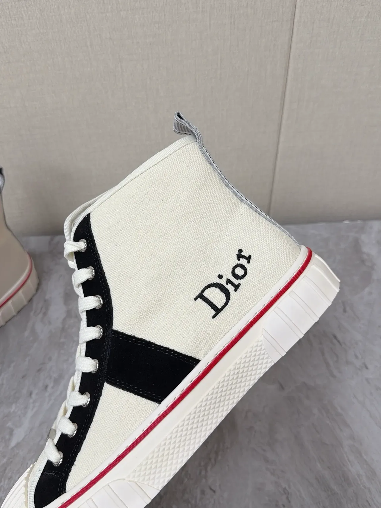 Dior B23 Beige Noir Hautes Toile Lifestyle Sneakers 4