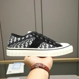 ديور B23 Monogram Jacquard و Suede Low-Top Lifestyle Sneakers