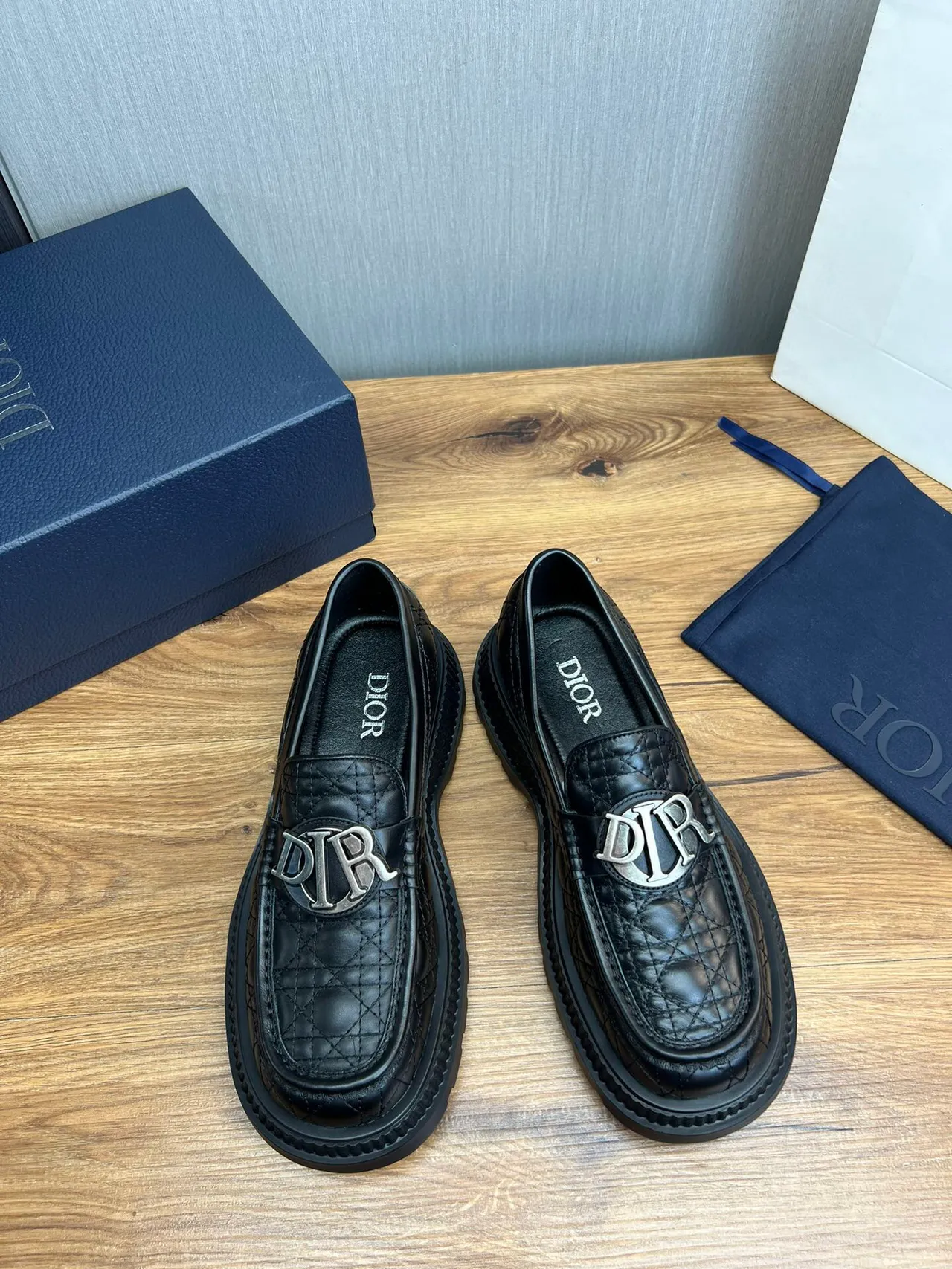 Dior B27 Cuir matelassé Boucle CD Mocassin 2
