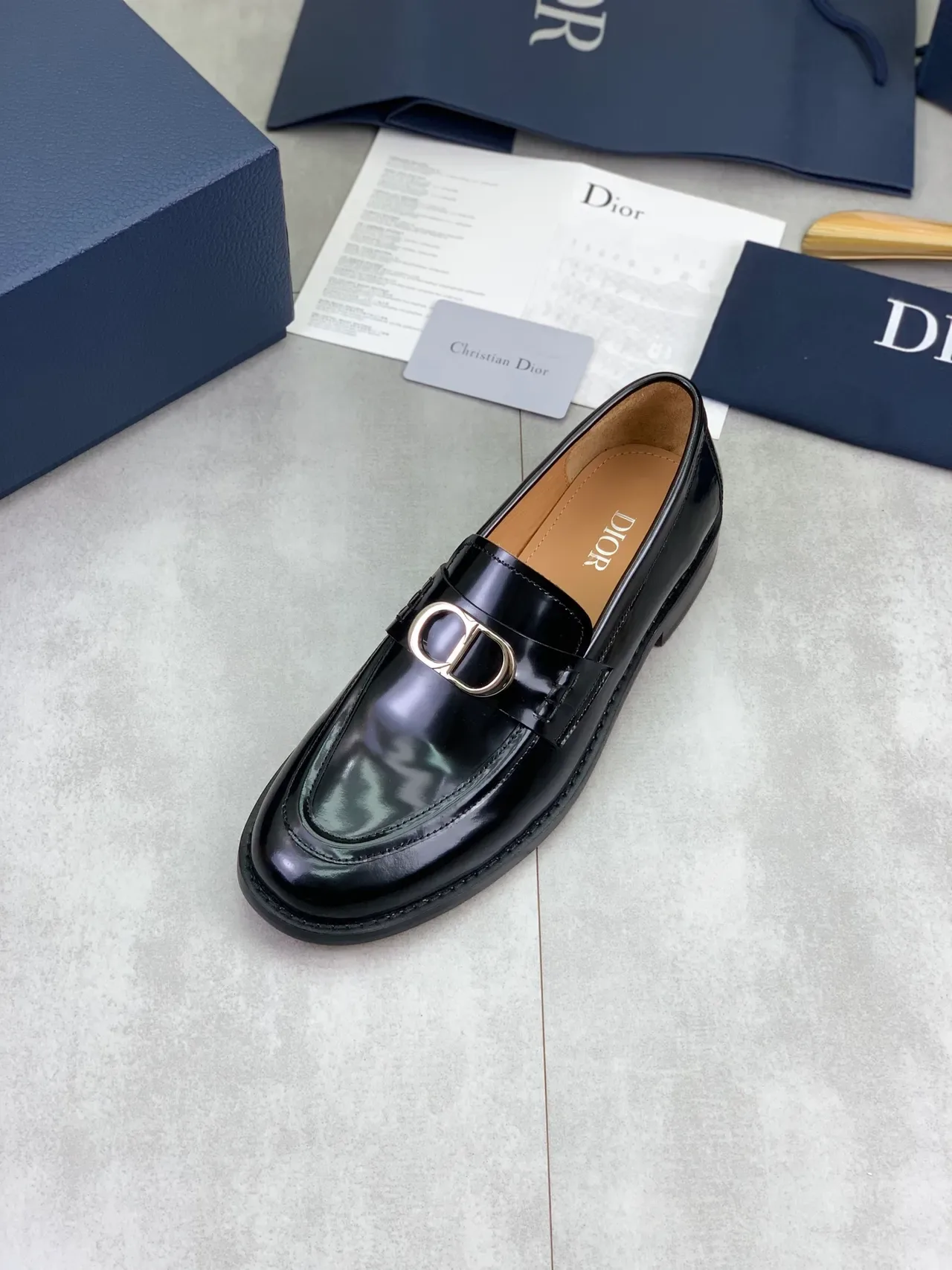 Dior Black Beige Patent Leather D-Shaped Buckle Loafer 4