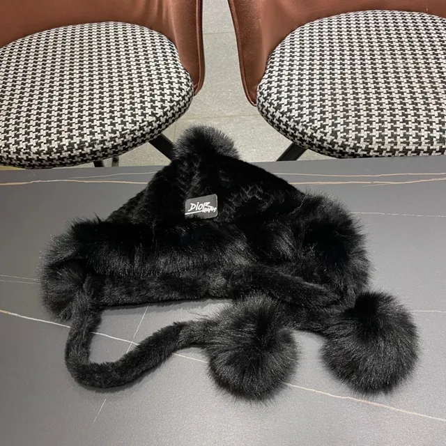 Dior Black Fur-Trimmed Pom-Pom Beanie 3