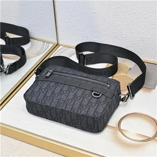 Dior কালো মনোগ্রাম টেকনিক্যাল ফ্যাব্রিক আয়তাকার স্ট্রাকচার্ড সিলহুট মেসেঞ্জার ব্যাগ 13