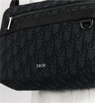 Dior কালো মনোগ্রাম টেকনিক্যাল ফ্যাব্রিক আয়তাকার স্ট্রাকচার্ড সিলহুট মেসেঞ্জার ব্যাগ 23