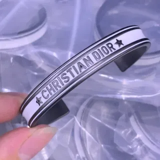 Dior Bracelet Ouvert Noir et Blanc avec Émail Inlay