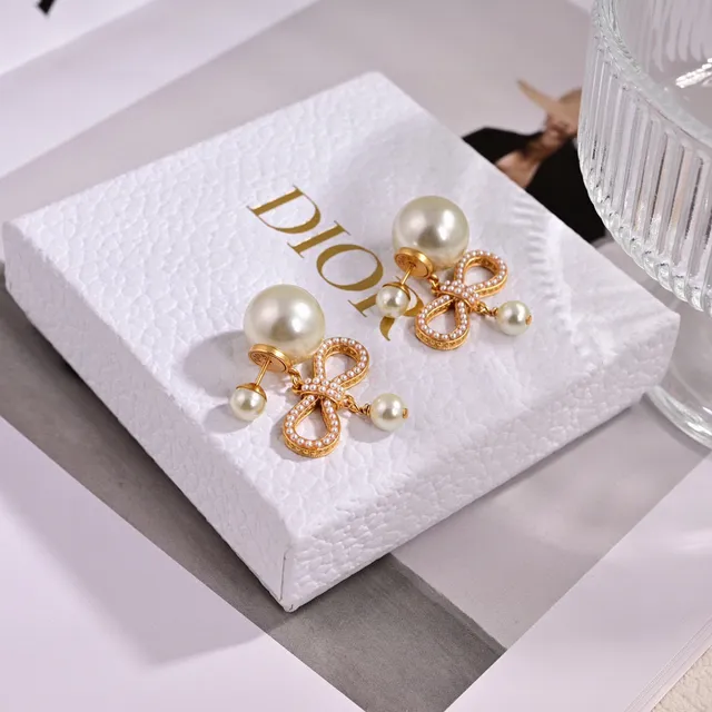 Dior Bow Pearl Gold-Tone Dangling Earrings 8