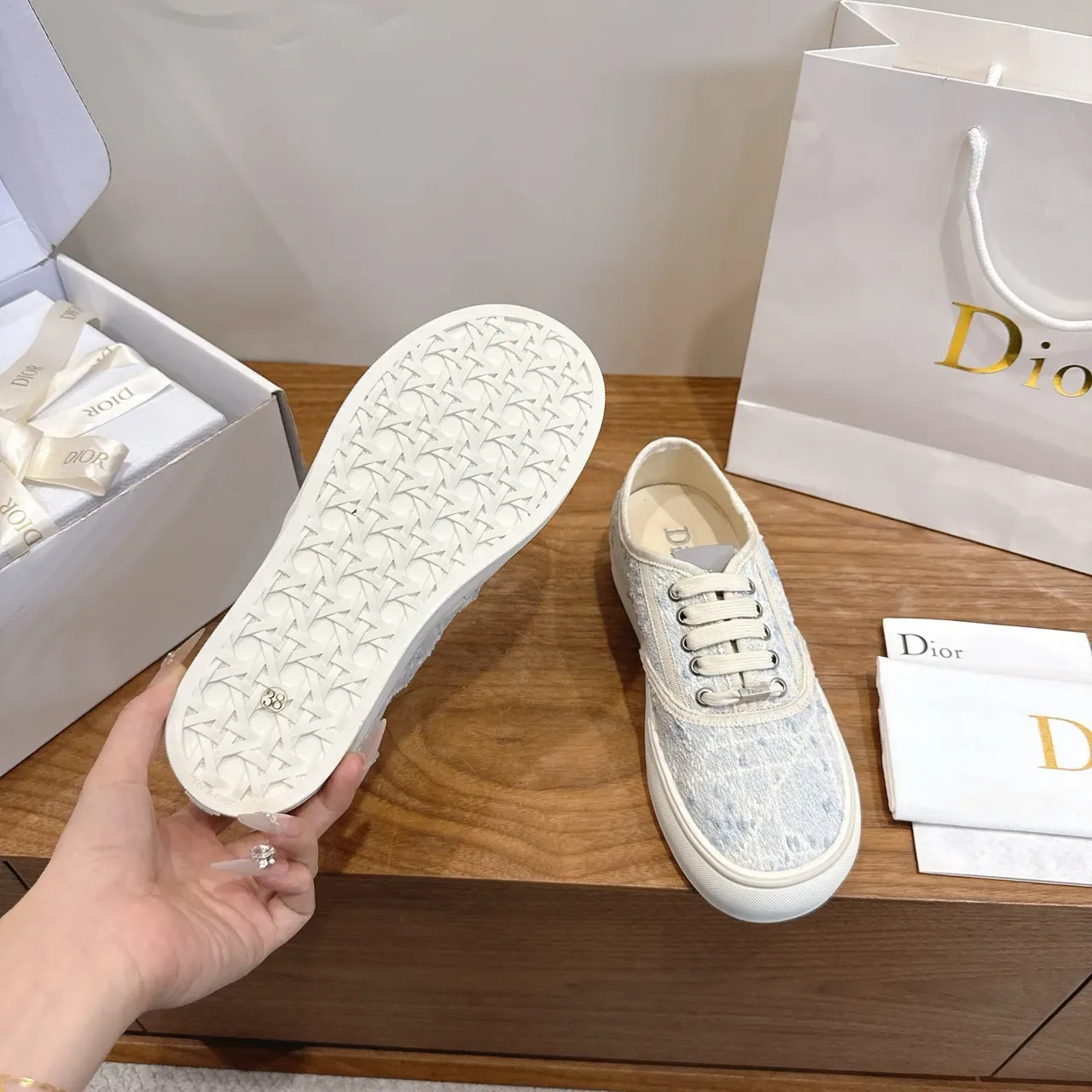 Dior Canvas Speckled Light Blue Lifestyle Sneakers 2