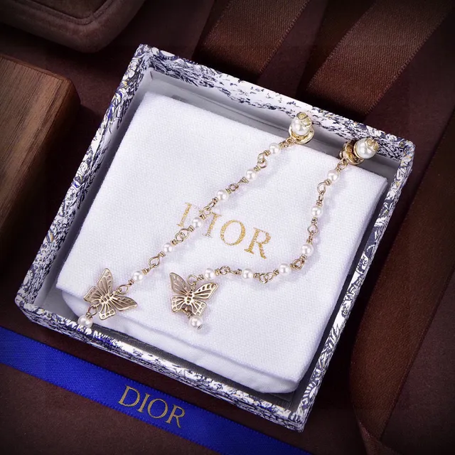 Dior Gold-Tone Pearl and Butterfly Charm Drop Earrings 3