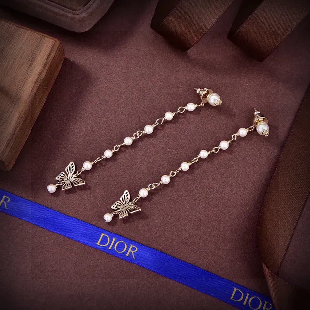 Dior Gold-Tone Pearl and Butterfly Charm Drop Earrings 6
