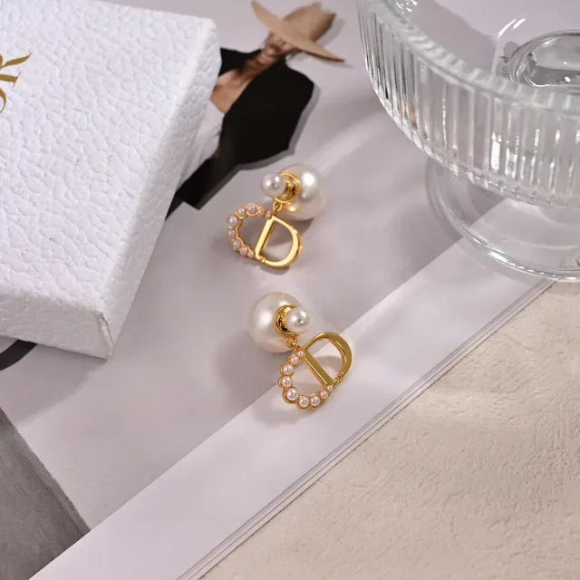 Dior Gold White Metal Cultured Pearls Earrings 3