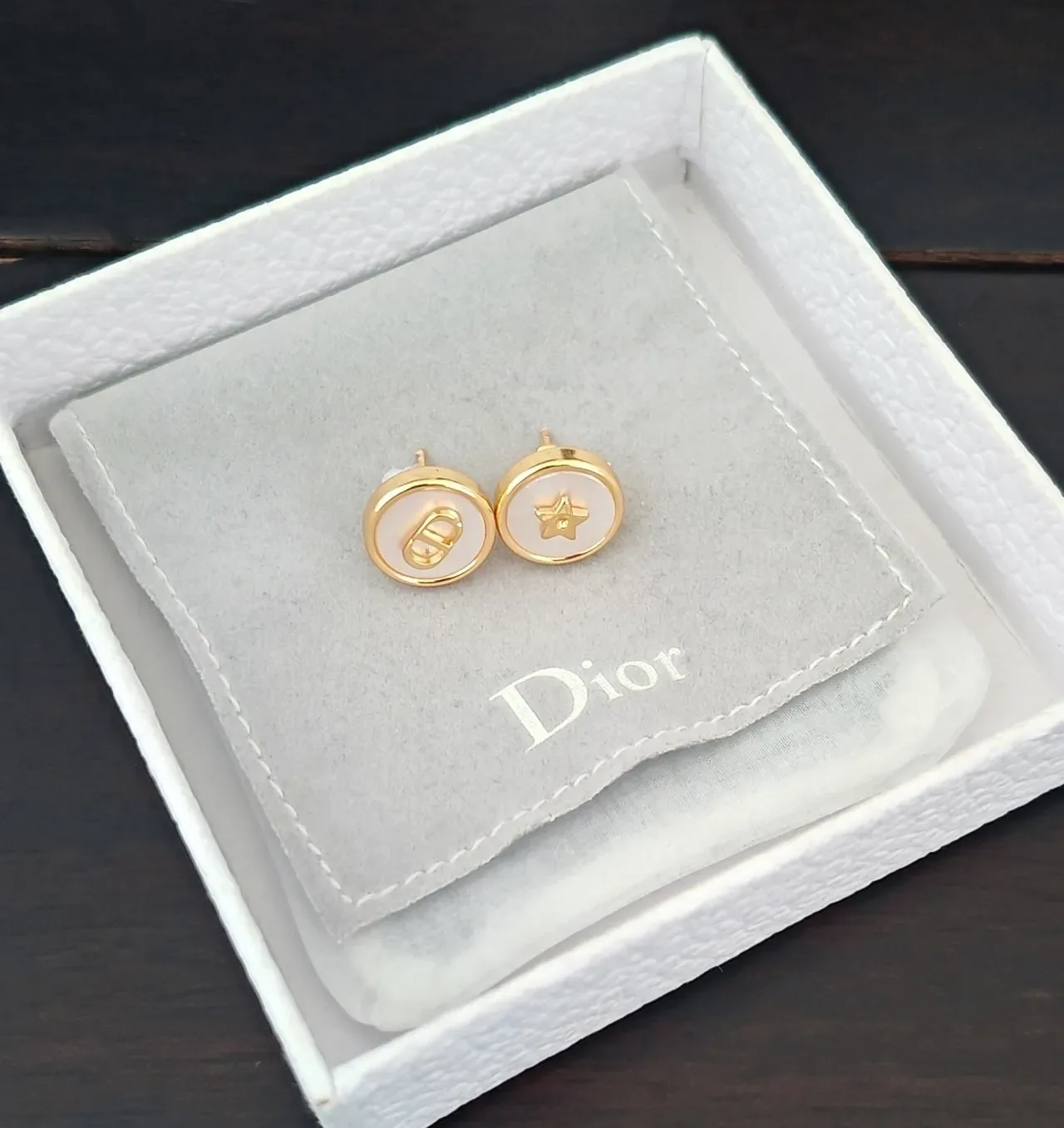 Dior Boucles d'oreilles Or Blanc Nacre Enlay 4