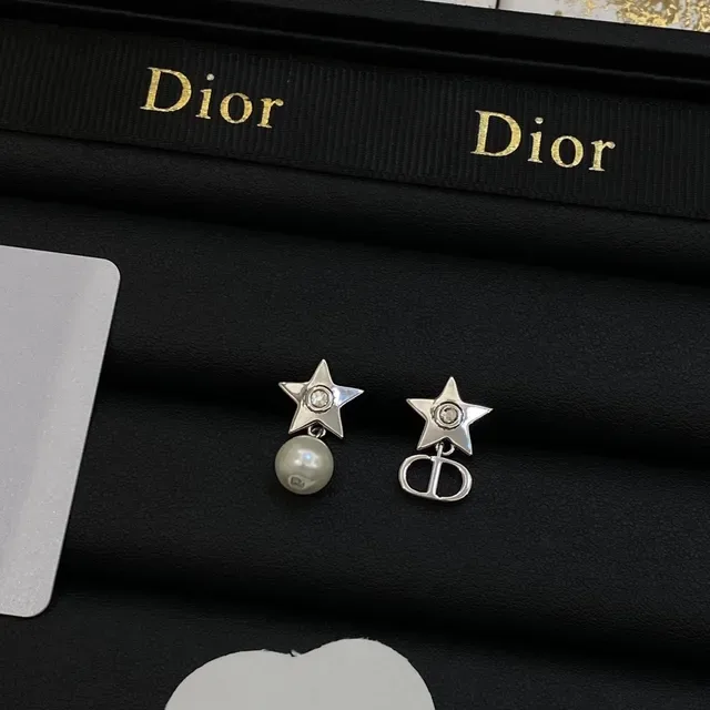 Dior Star Silver White Chain Pearl Accent Necklace 3