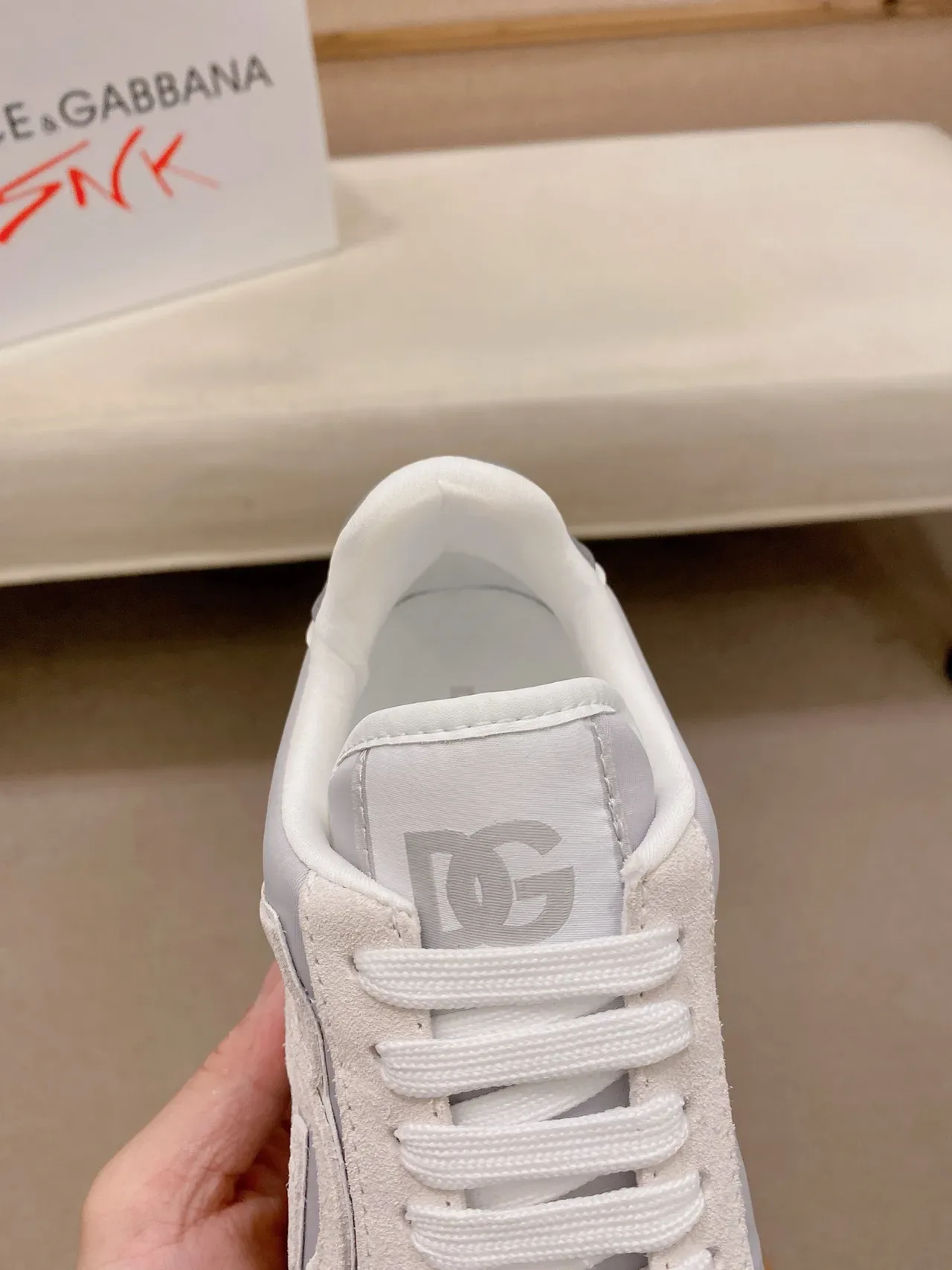 Dolce & Gabbana B27 Cinza e Branco Tênis Lifestyle 4