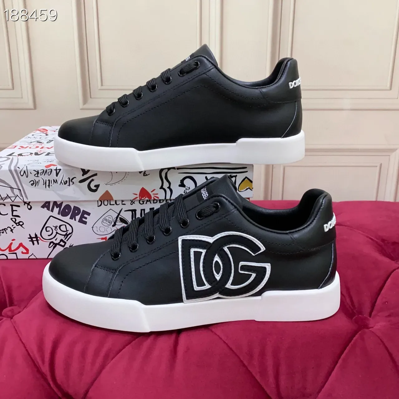 Dolce & Gabbana حذاء أسلوب حياة أسود أبيض جلدي علوي Oversized DG Monogram 8