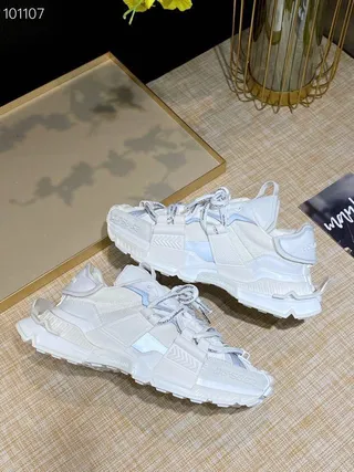 Dolce & Gabbana أبيض رمادي متعدد الحزام إغلاق هجين midsole مصقول متعدد الطبقات كعب سميك 3