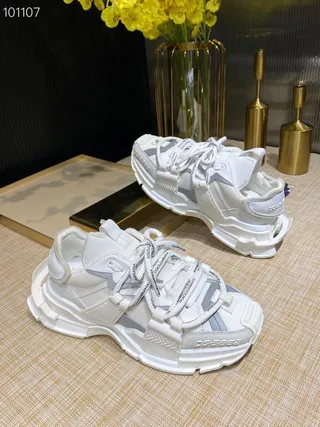 Dolce & Gabbana أبيض رمادي متعدد الحزام إغلاق هجين midsole مصقول متعدد الطبقات كعب سميك 4