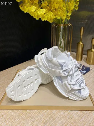 Dolce & Gabbana أبيض رمادي متعدد الحزام إغلاق هجين midsole مصقول متعدد الطبقات كعب سميك 5