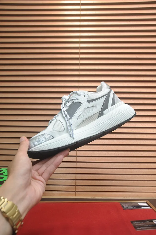 Dolce & Gabbana Tênis Chunky Branco Prateado Solado Médio Gravado Letra de Marca 5