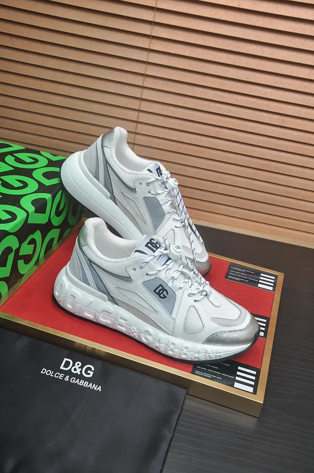 Dolce & Gabbana Tênis Chunky Branco Prateado Solado Médio Gravado Letra de Marca 6