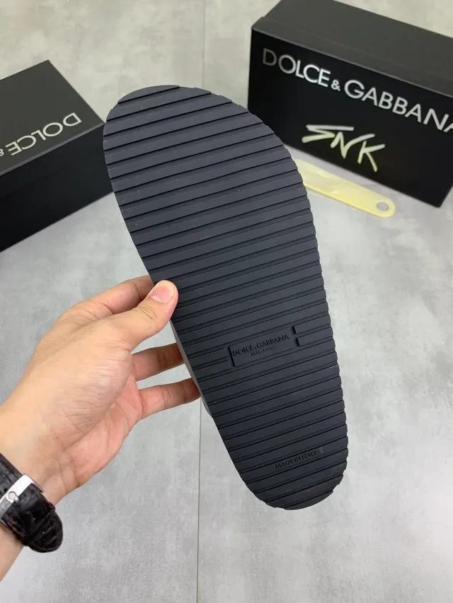 Dolce & Gabbana جلد رمادي DG Logo نعال منزلية 2