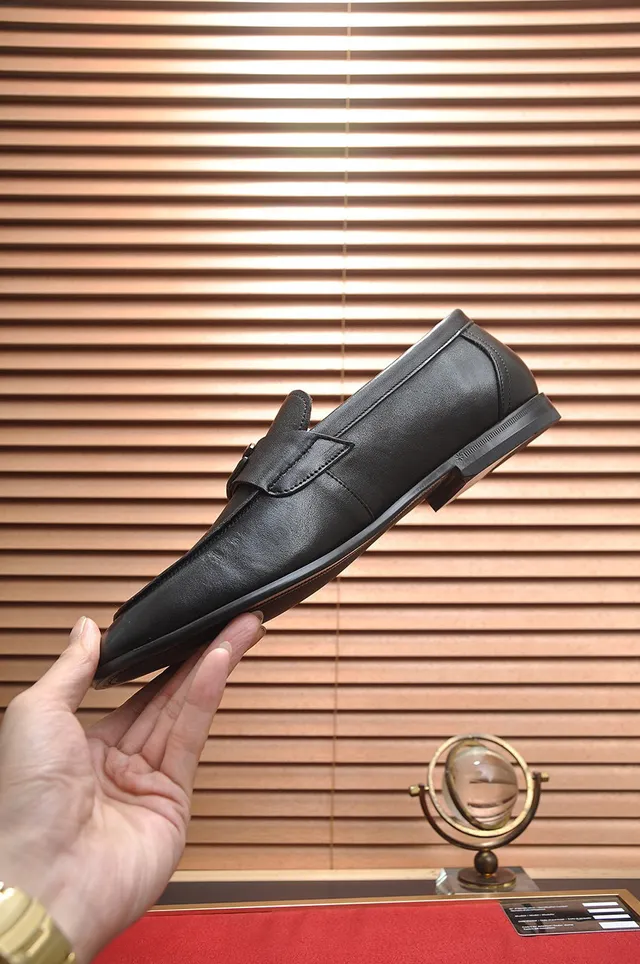 Dolce & Gabbana Portofino Noir Beige Cuir DG Logo Buckle Loafer 6