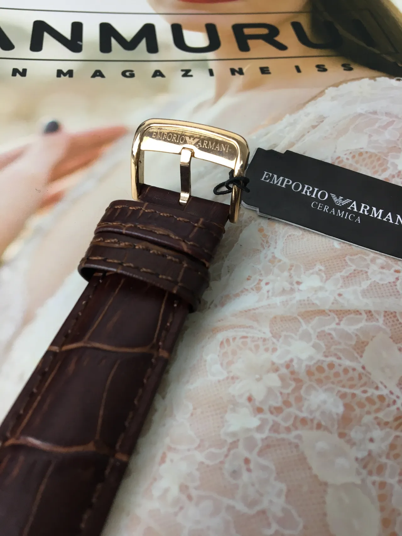 Emporio Armani Montre Chronographe Cadran Blanc Bracelet Cuir Marron Mécanique 6