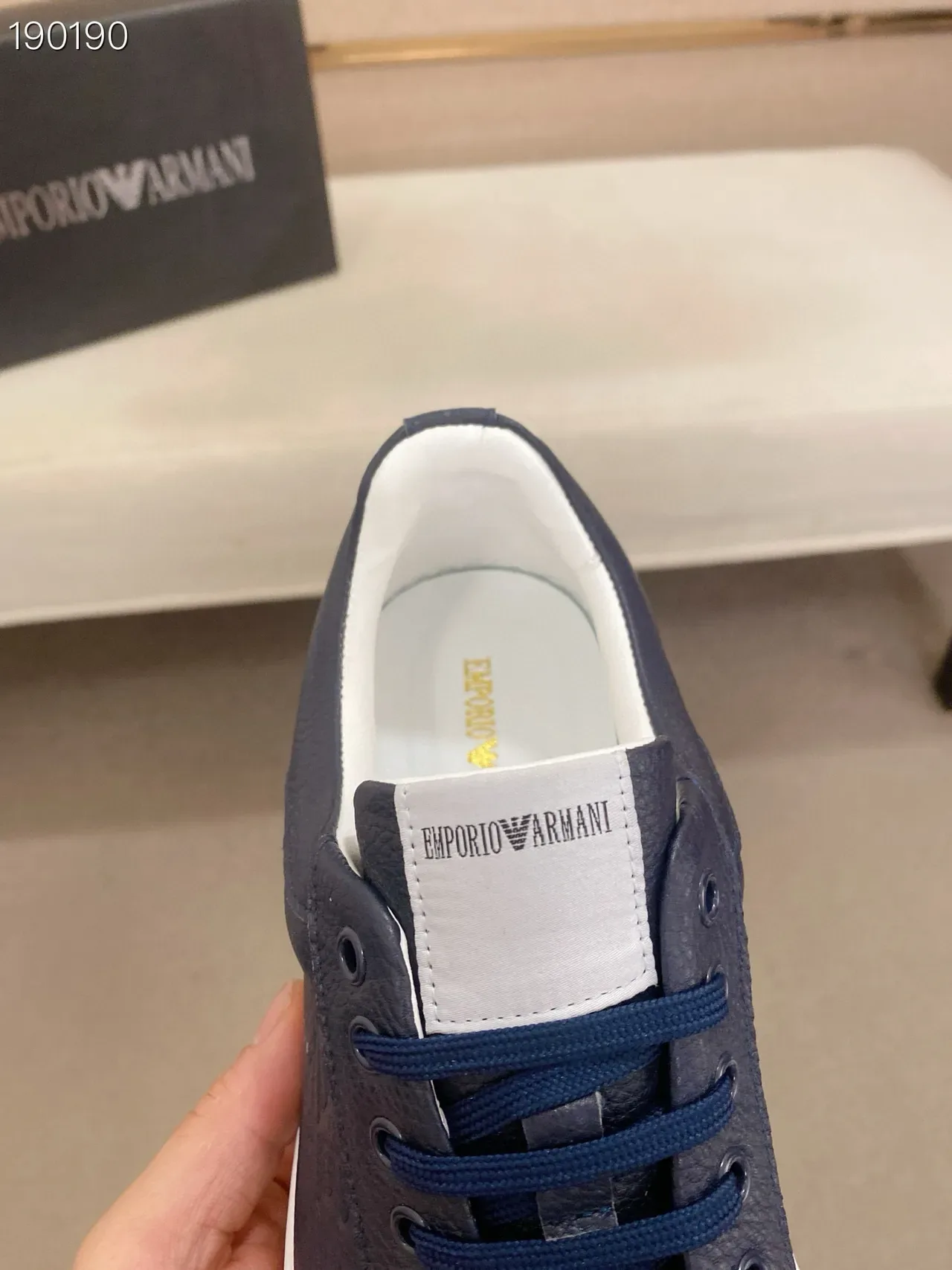 Emporio Armani Navy White Cuir Empeigne Gravé Logo Aigle Lifestyle Sneakers 6